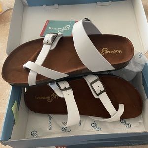 Mountain sole sandals